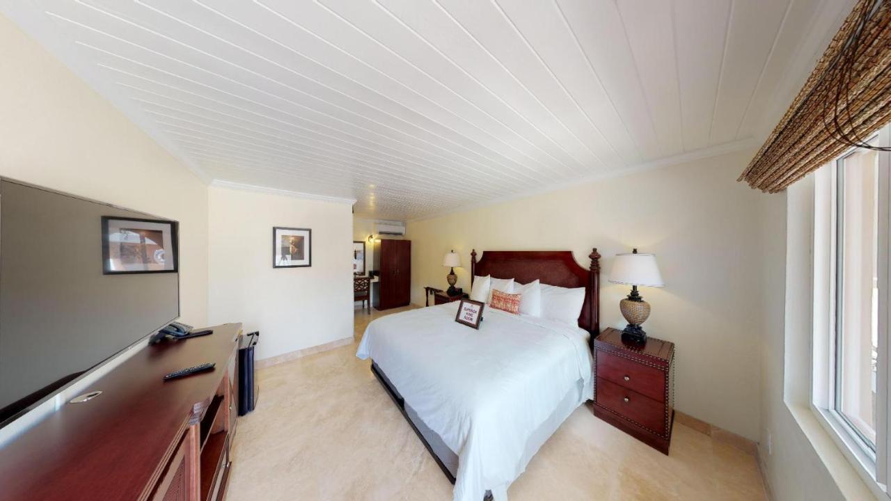 Company House Hotel Кристианстед Экстерьер фото